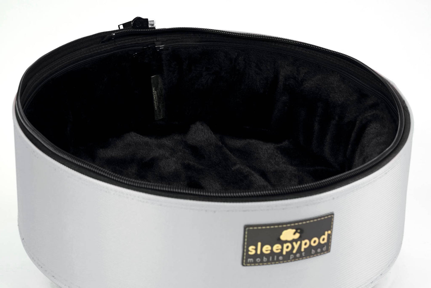 Sleepypod - Sleepypod Mobile Pet Bed - Strawberry Red